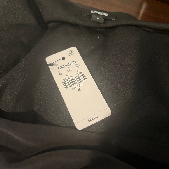 Relaxed Twisted Asymmetrical One Shoulder Top - Picture 4 of 4